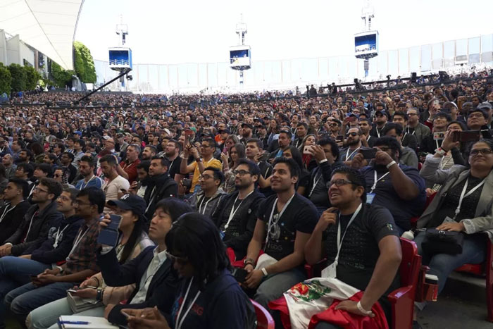 9000人的年會(huì)活動(dòng)現(xiàn)場(chǎng)