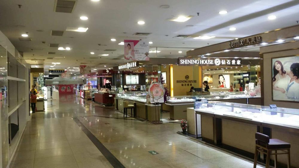 商場活動應(yīng)該如何做推廣策劃？