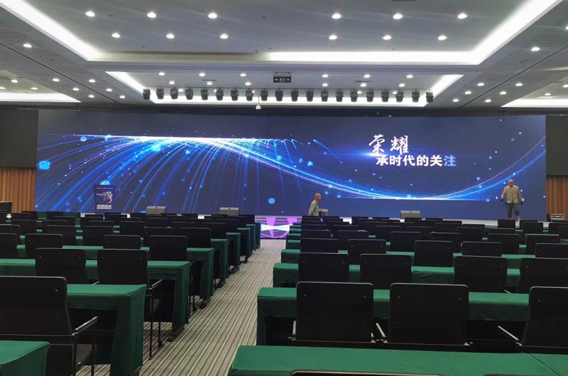 預定酒店活動場地時有什么需要注意的？